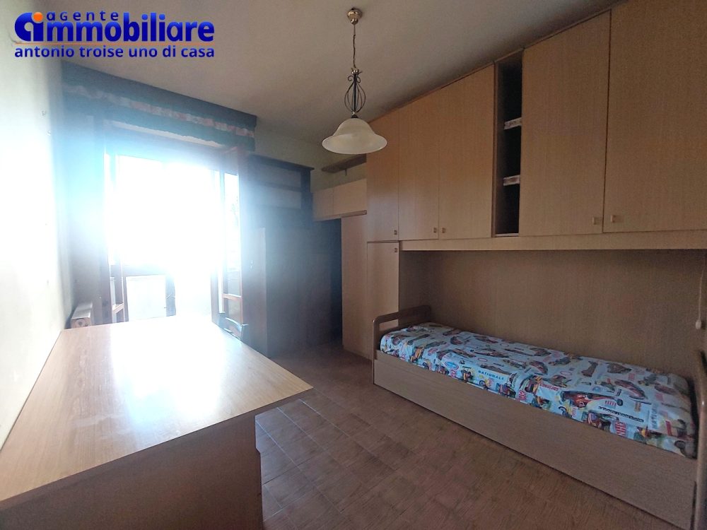 Pistoia-piano-ultimo-zona-residenziale-2-bagni-giardino 11