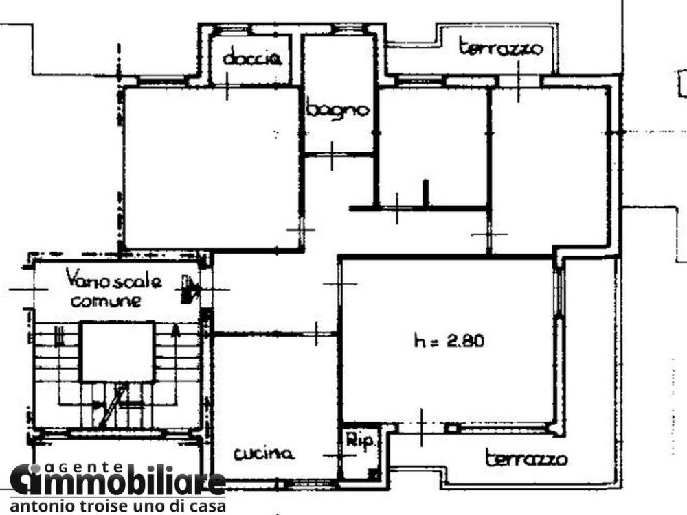 Pistoia-piano-ultimo-zona-residenziale-2-bagni-giardino 2