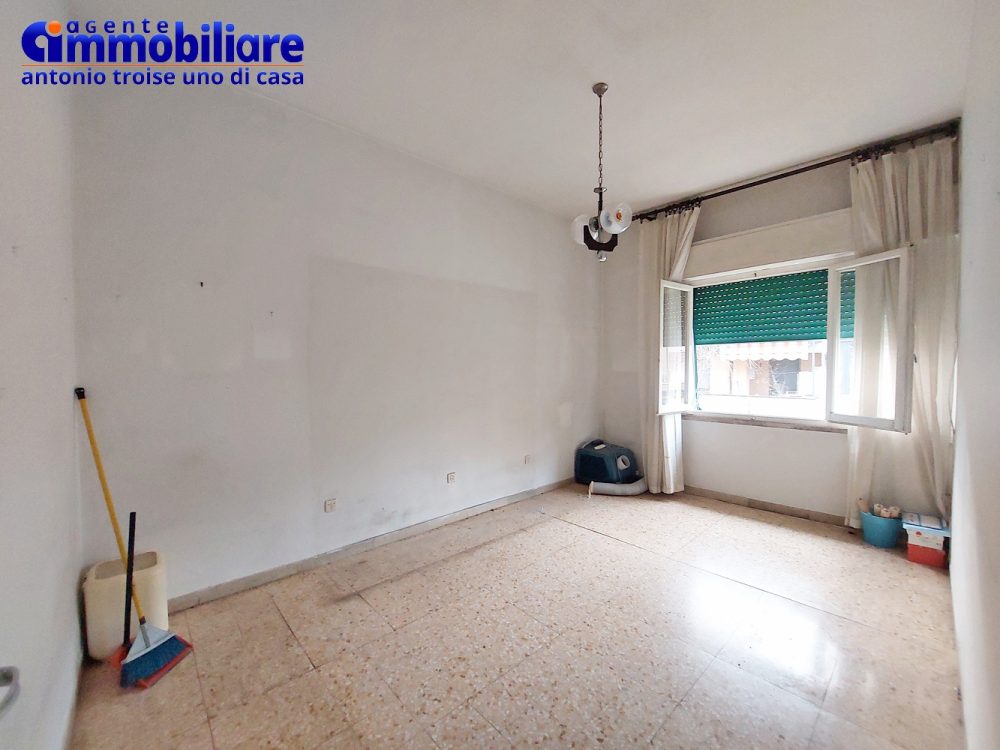 pistoia-vendita-trilocale-ultimo-piano-garage-mansarda 10