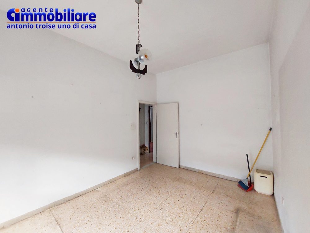 pistoia-vendita-trilocale-ultimo-piano-garage-mansarda 14