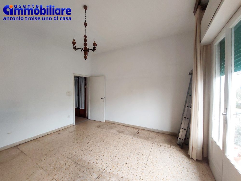 pistoia-vendita-trilocale-ultimo-piano-garage-mansarda 3